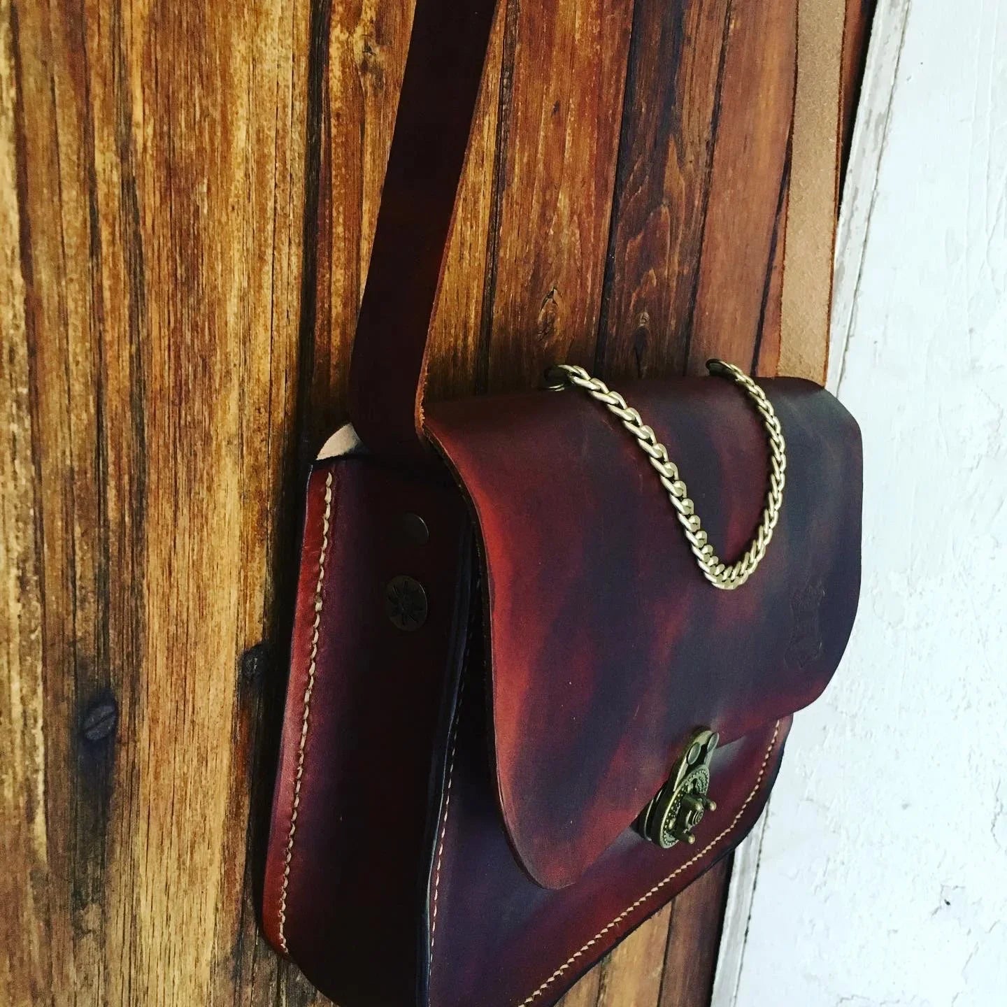 Borsa Valentina in Pelle di Bovino Colore Vintage – Concia Vegetale e Tinta a Mano - Di Caudo