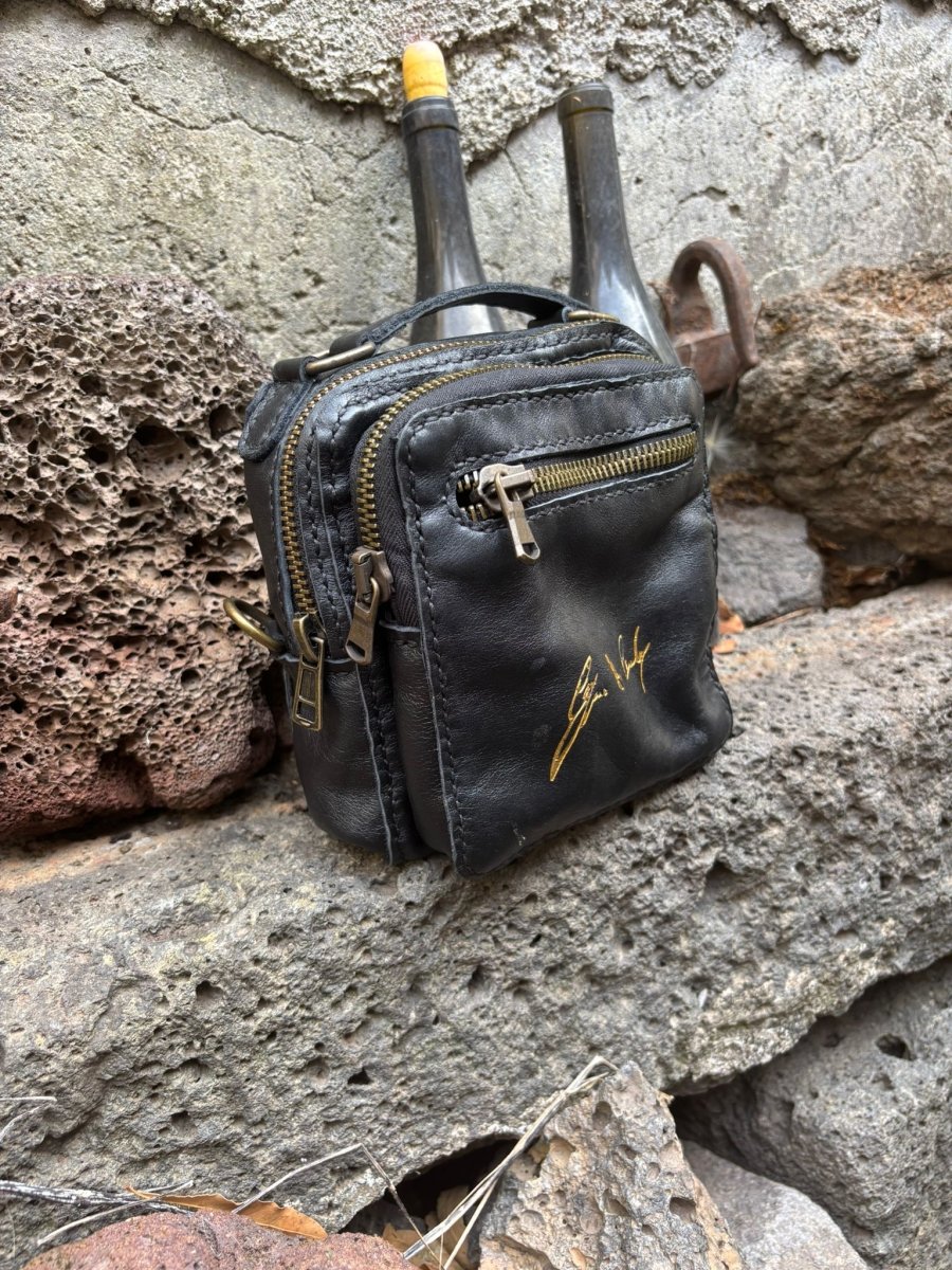 Borsello Uomo in Pelle Bovina Martellata – Artigianale con Inserti in Ottone - Di Caudo